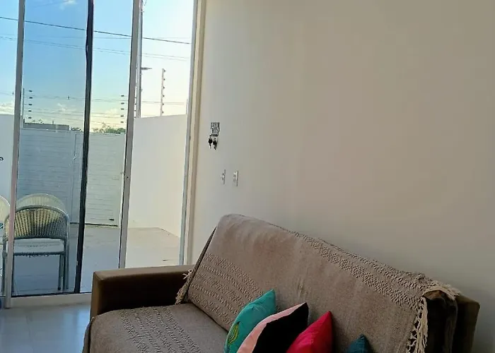 Casa Com Piscina E Churrasqueira 5 Minutos Da Praia, 1 Quarto Com Cama De Casal E Segundo Quarto Com Duas Camas Infantis